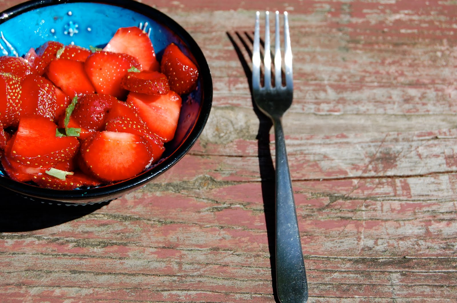 strawberries with balsamic vinegar and mint